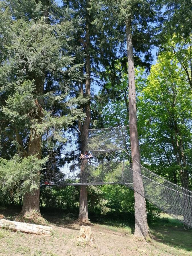 Monchateau Etoile, Hebergement Insolite Avec Spa Merlas Exterior foto